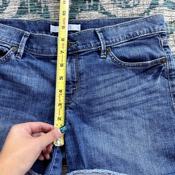 Ann Taylor LOFT Medium Wash Frayed Hem Denim Shorts Cuffed - Size 2 - Picture 8 of 10